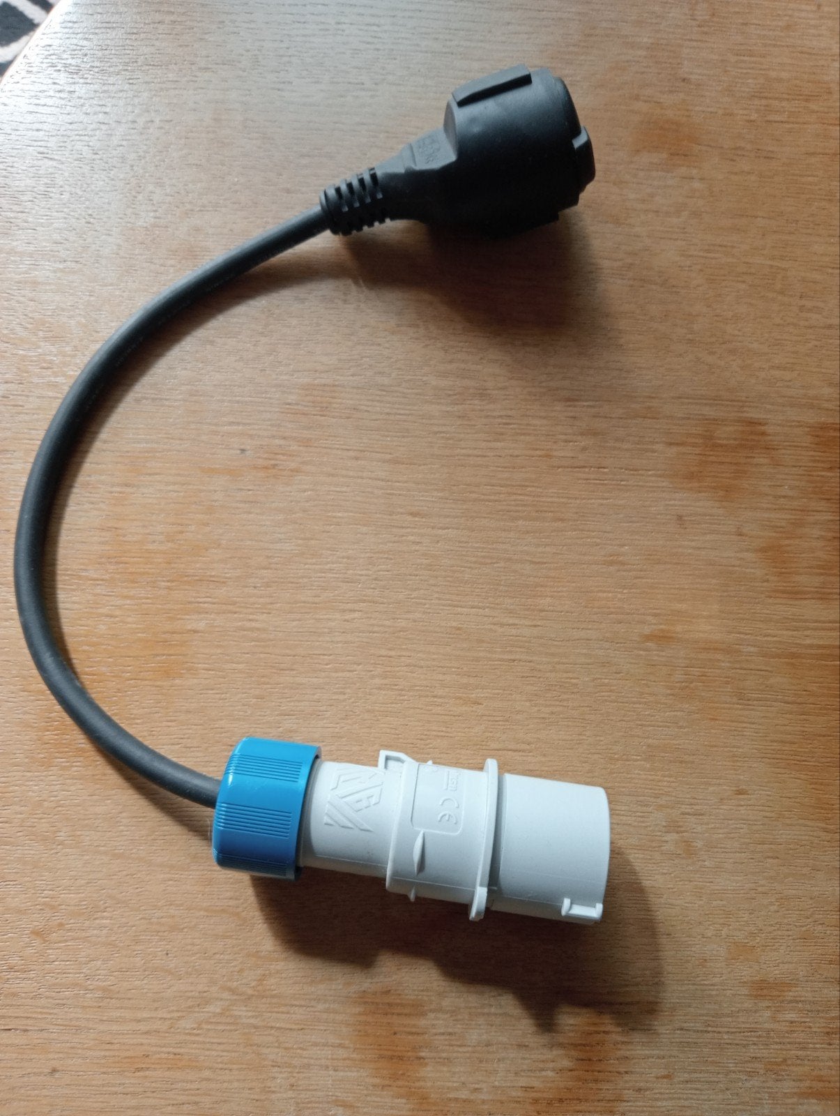 Verloopkabel CEE 16A 3-polig naar Schuko, Ophalen of Verzenden, Gebruikt, Overige merken, Kabel of Snoer