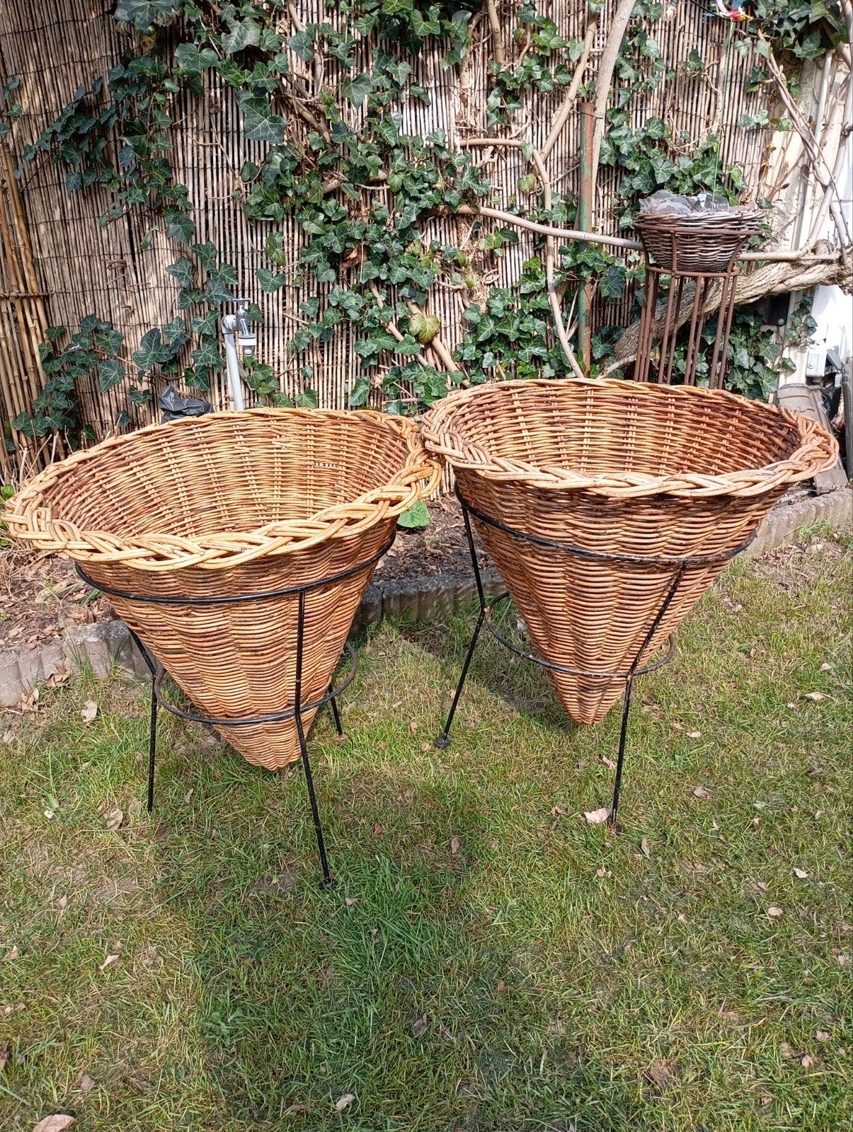 oude winkel manden, Ophalen, Rond, Minder dan 30 cm
