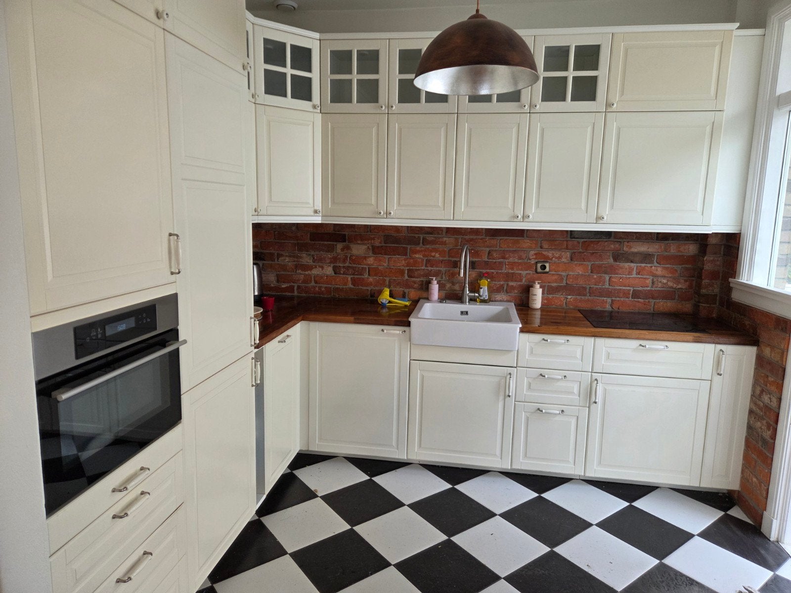 Landelijke Ikea keuken met oven en vaatwasser (gratis)