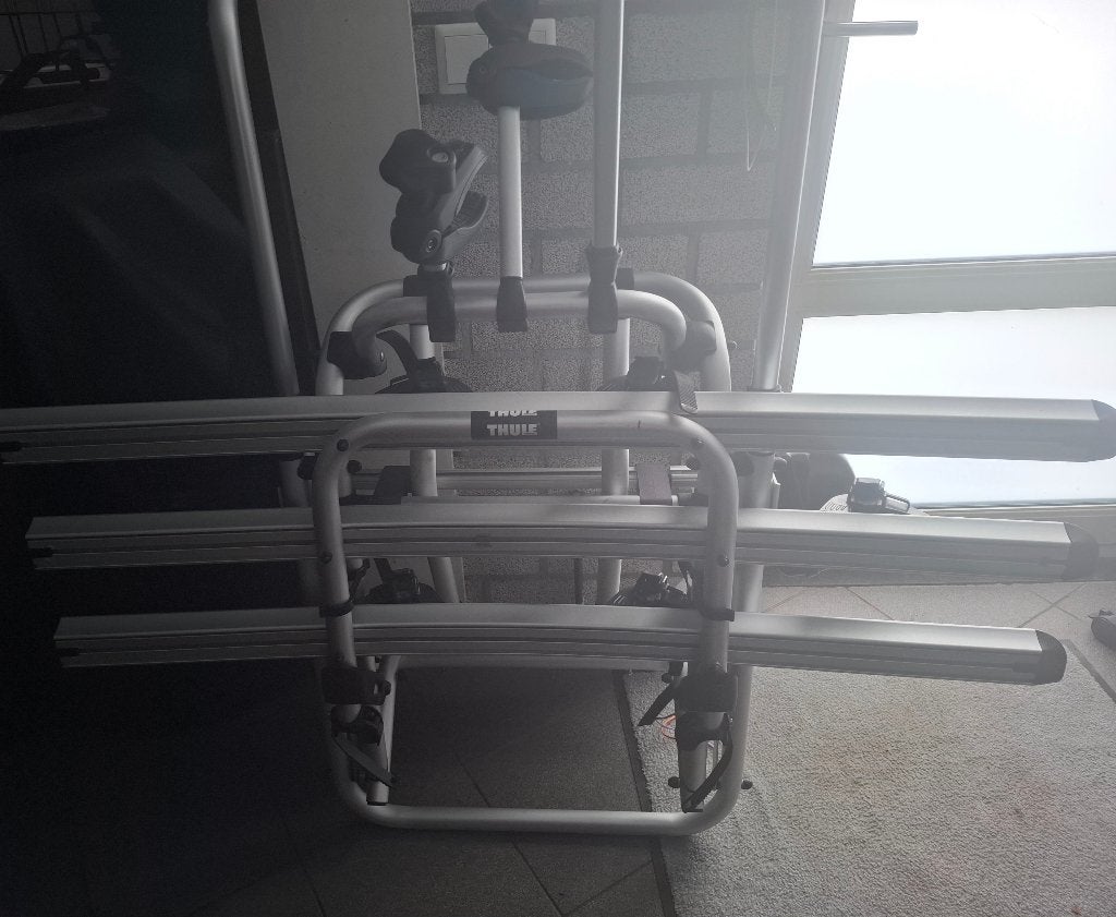 Thule Fietsendrager Lift V16 met motor, Auto diversen, Ophalen, 3 fietsen of meer, Zo goed als nieuw, Trekhaakdrager