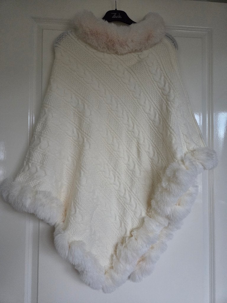 Luxe offwhite poncho, Ophalen of Verzenden, Nieuw, Maat 38/40 (M), Overige kleuren