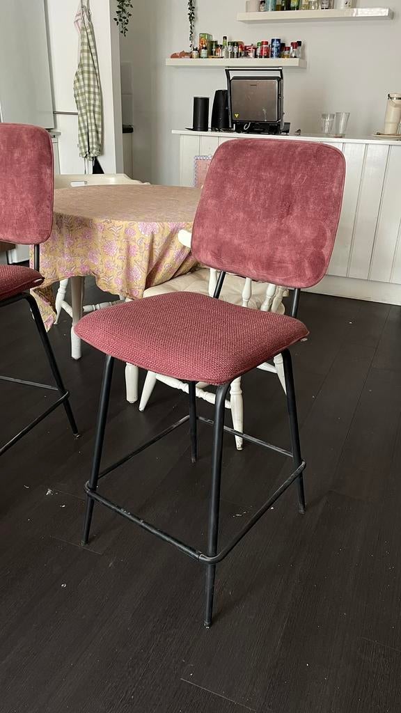 Hoge bar stoelen 2 stuks, Ophalen, Zo goed als nieuw, 60 tot 90 cm