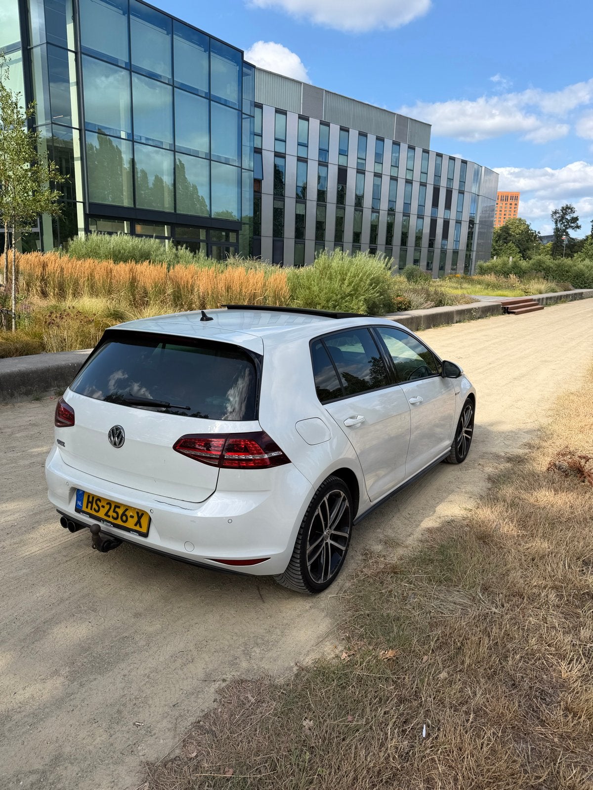 Volkswagen Golf 1.4 TSI Phev 204pk 5D DSG 2015 Parelmoer Wit, Zwart, Wit, 1395 cc, 1499 kg