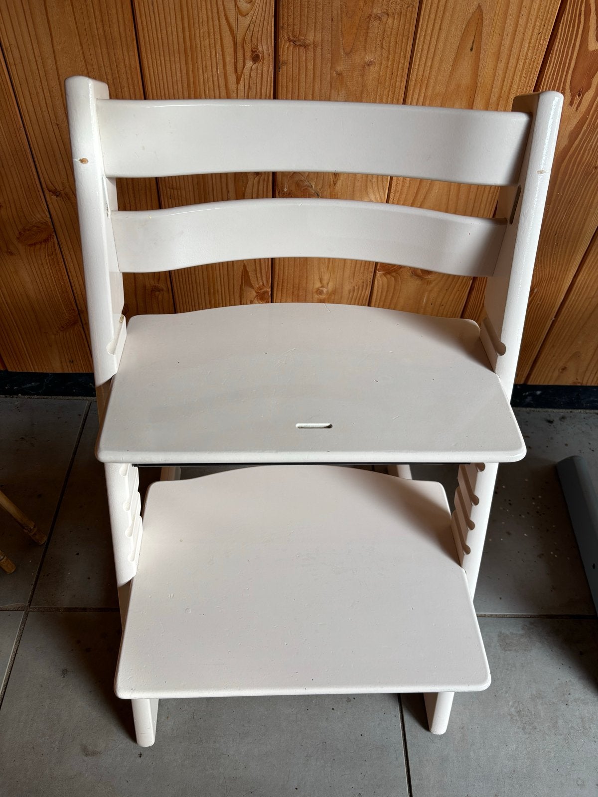 Stokke Tripp Trapp stoel lichtroze geschilderd, Ophalen, Gebruikt, Meegroeistoel, Aanschuifbaar