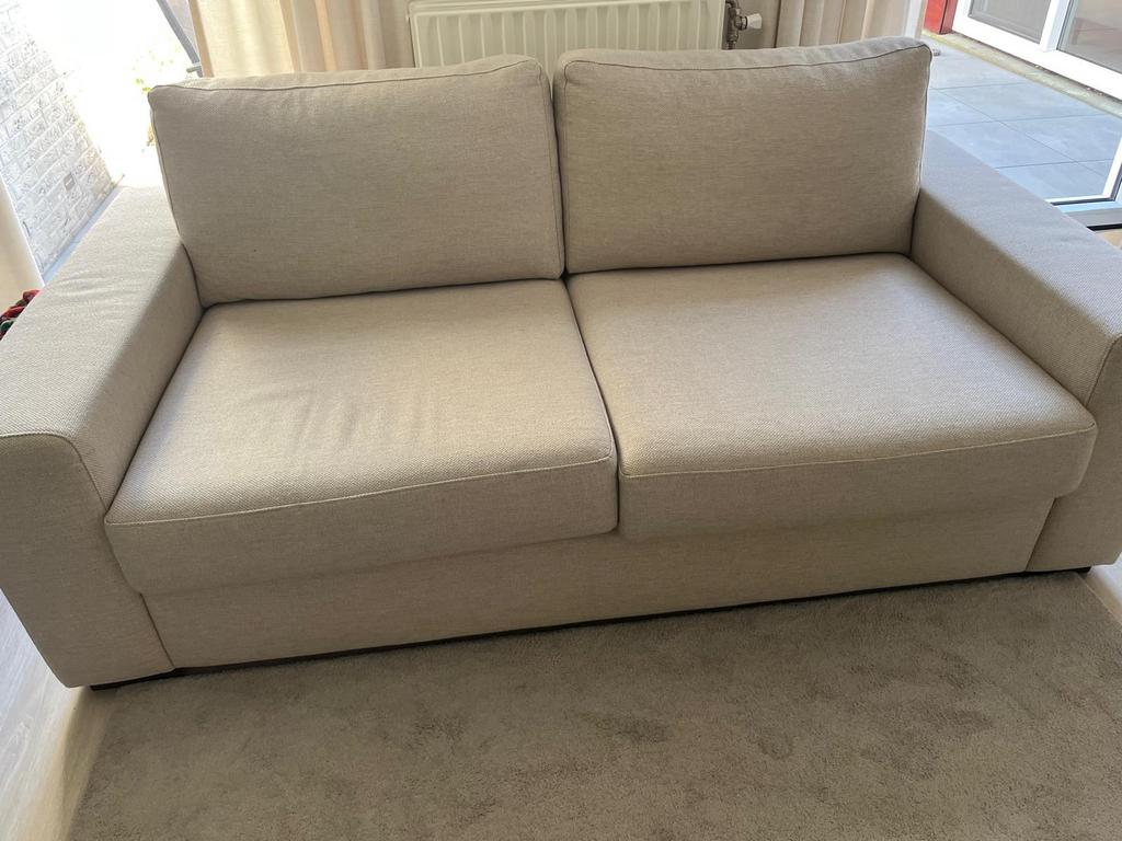 Beige bank (2,5 zits) van Goossens in goede staat, Ophalen, Gebruikt, Overige maten, Rechte bank