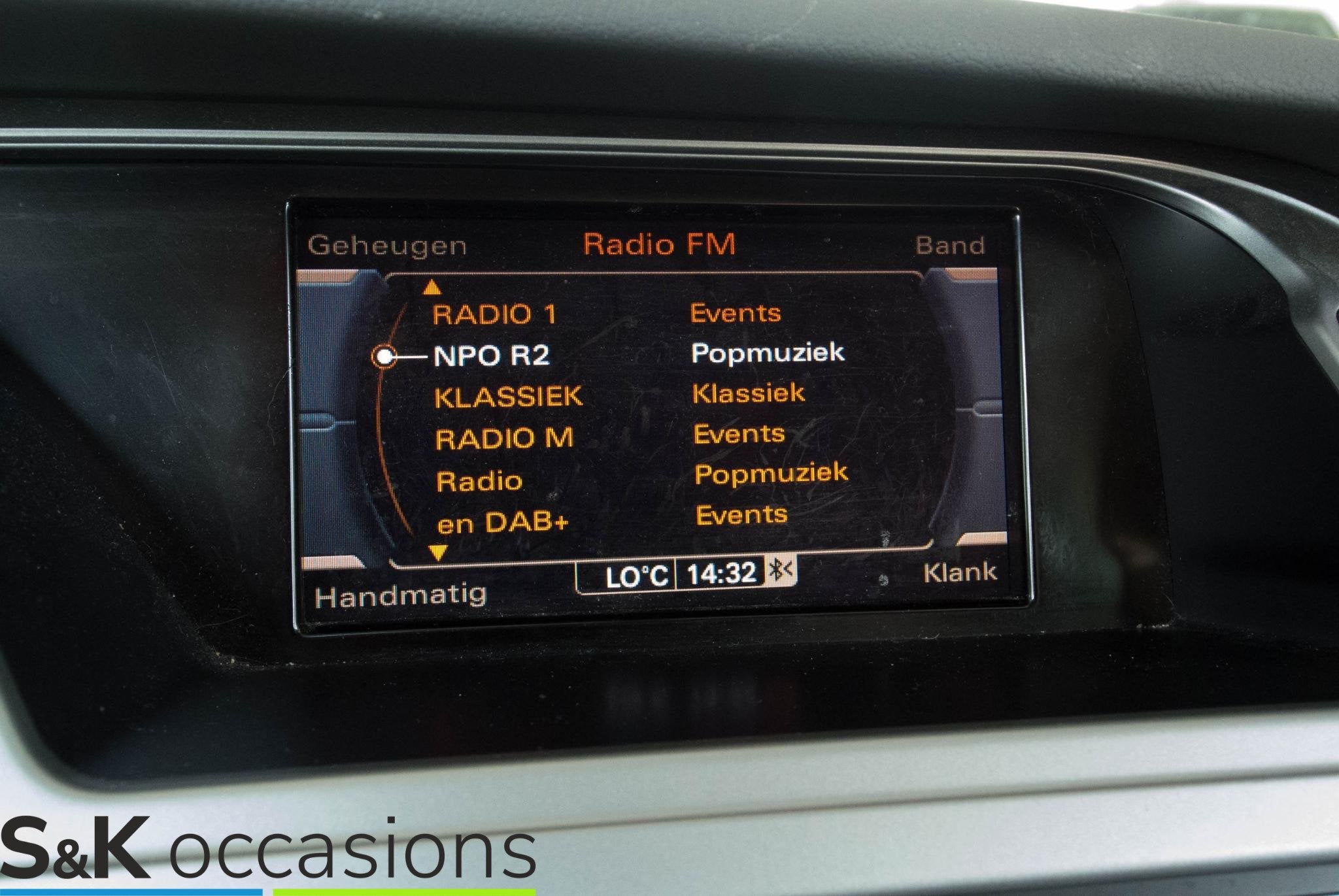 Foto 12 van Audi A4 Avant 2.0 TFSI quattro Pro Line Business