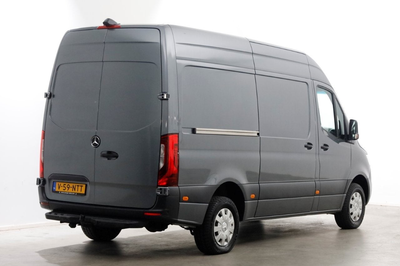 Mercedes-Benz Sprinter 319 CDI 3.0 V6 190pk E6 L2H2 7G Autom, Auto's, Automaat, Achterwielaandrijving, Gebruikt, Euro 6