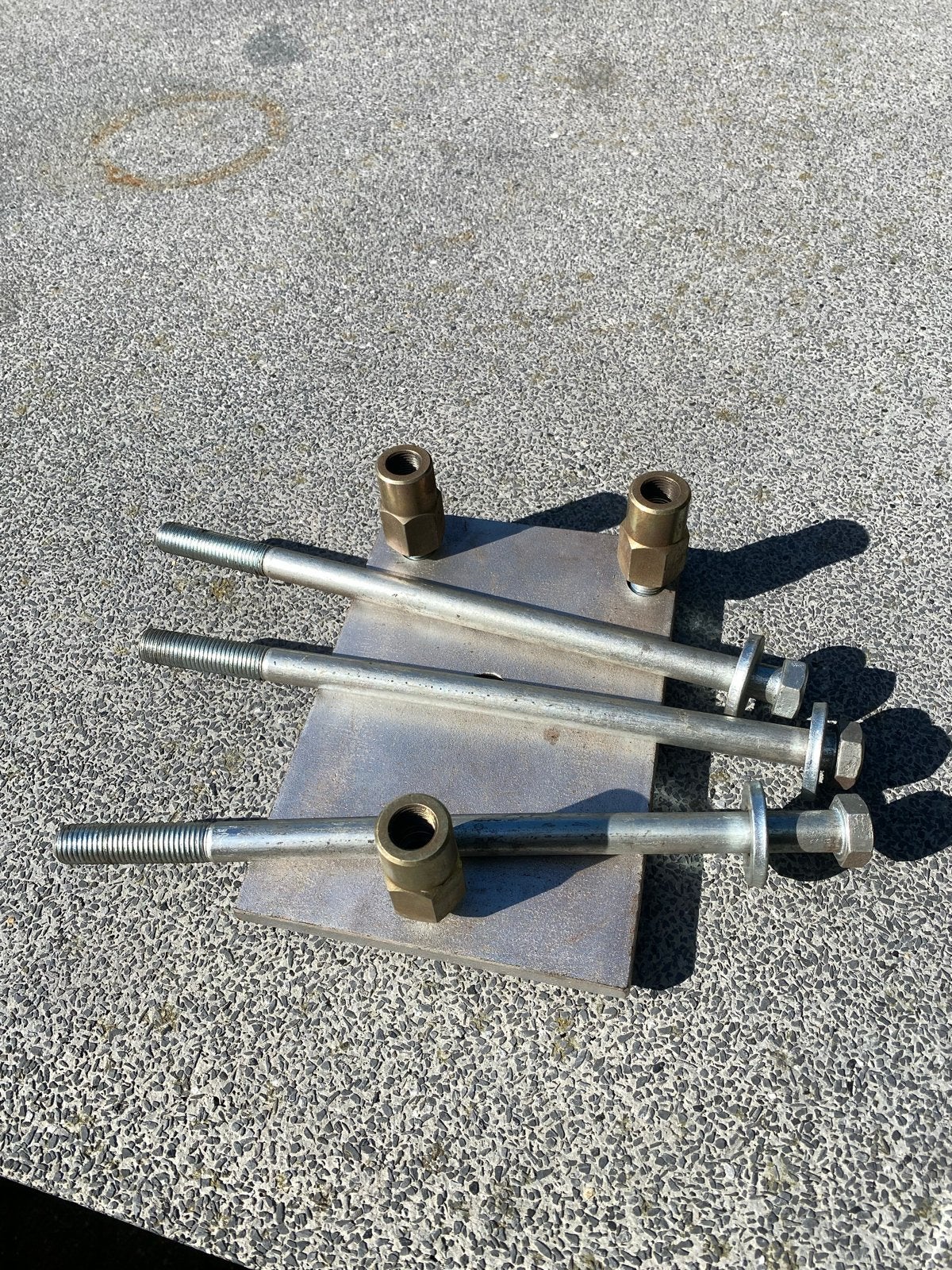 Gereedschap om remtrommel van een Citroën hy te demonteren., Ophalen of Verzenden, Gebruikt, 100 tot 250 mm, Bouten of Moeren
