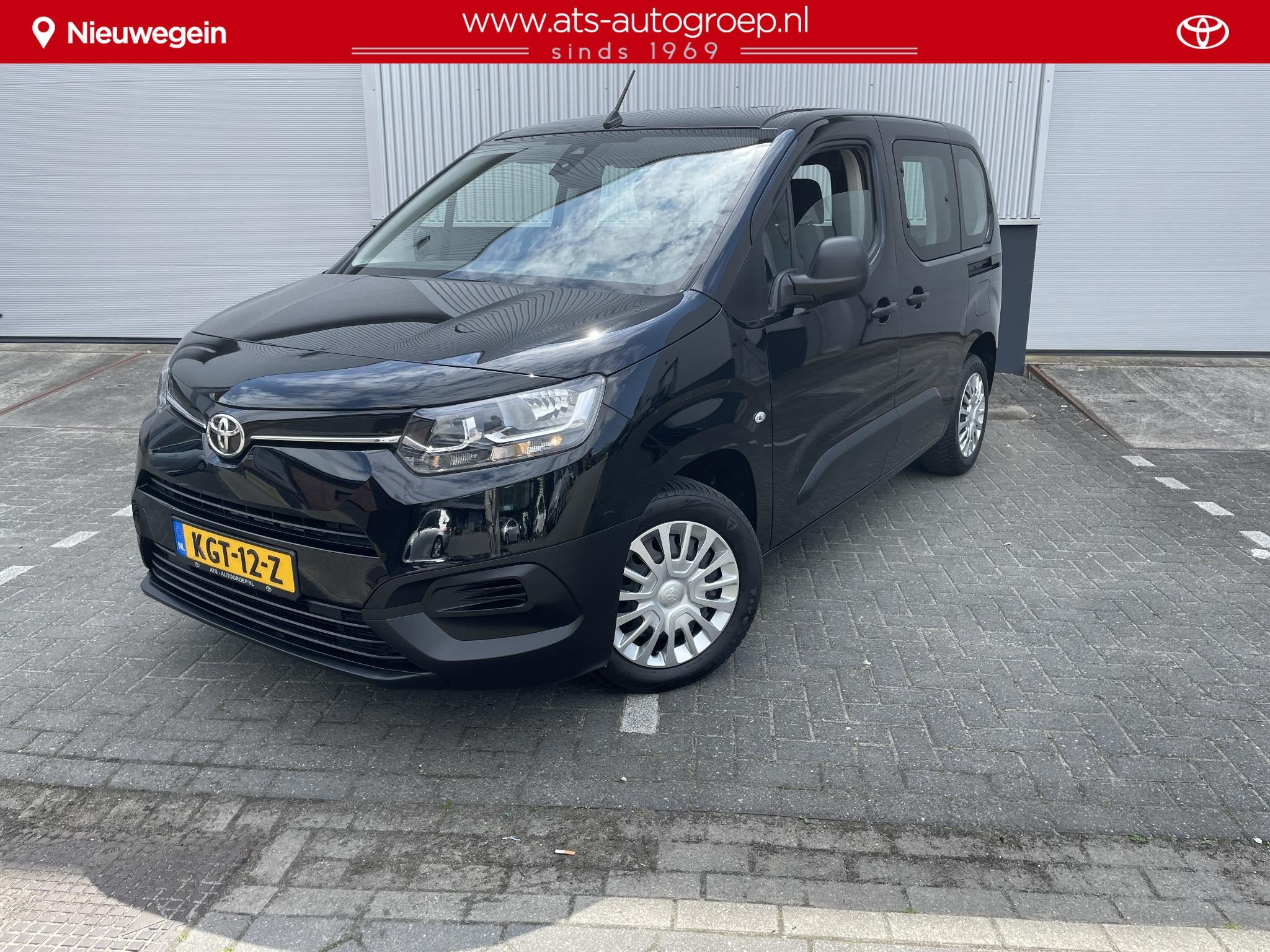 Toyota PROACE CITY Verso 1.2 Turbo Cool Comfort | 5 Persoons, Voorwielaandrijving, Stof, Gebruikt, Zwart