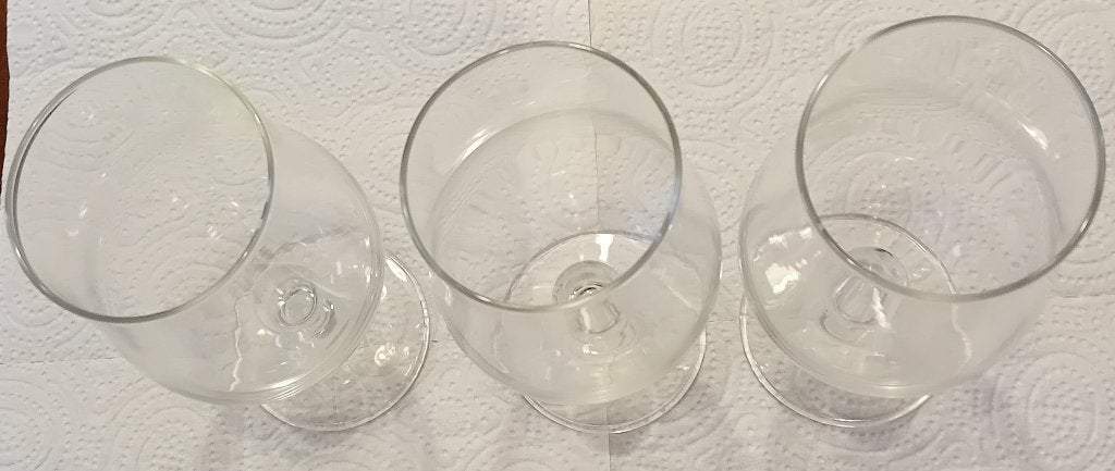 Te Koop: Drie wijnglazen. , Ophalen of Verzenden, Gebruikt, Overige typen