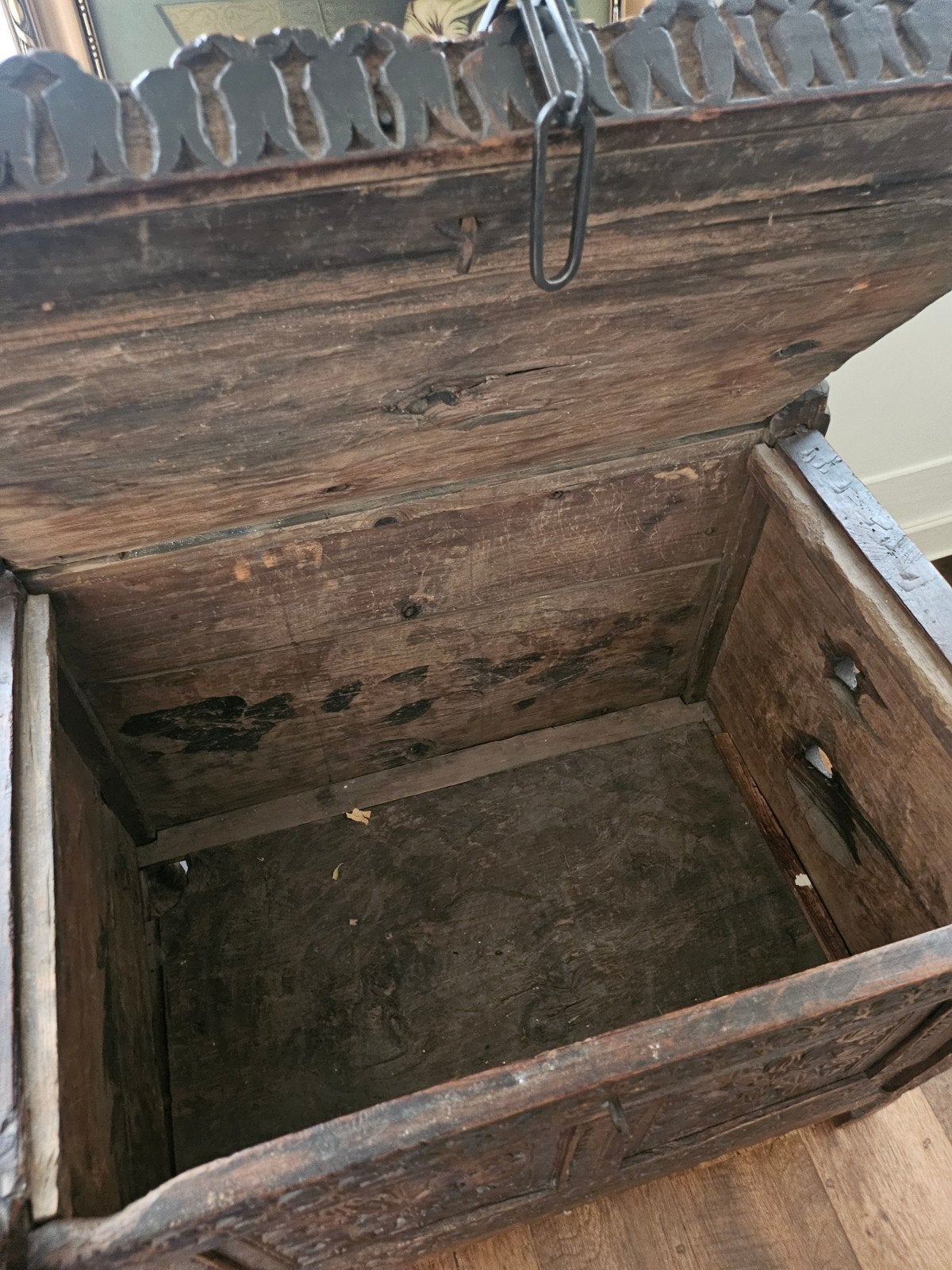 antieke houten kist, Ophalen