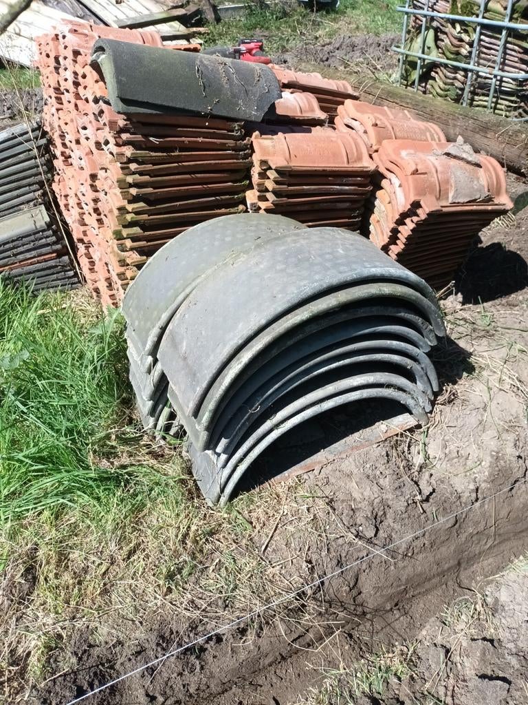 Rietvorsten, Doe-het-zelf en Verbouw, Ophalen, Steen of Klei, 15 m² of meer, Dakpannen