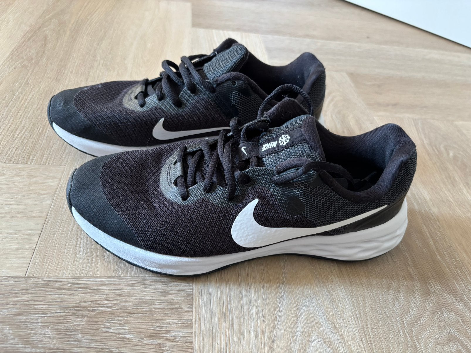 Nike revolution 6, Ophalen of Verzenden, Zo goed als nieuw, Hardloopschoenen, Nike