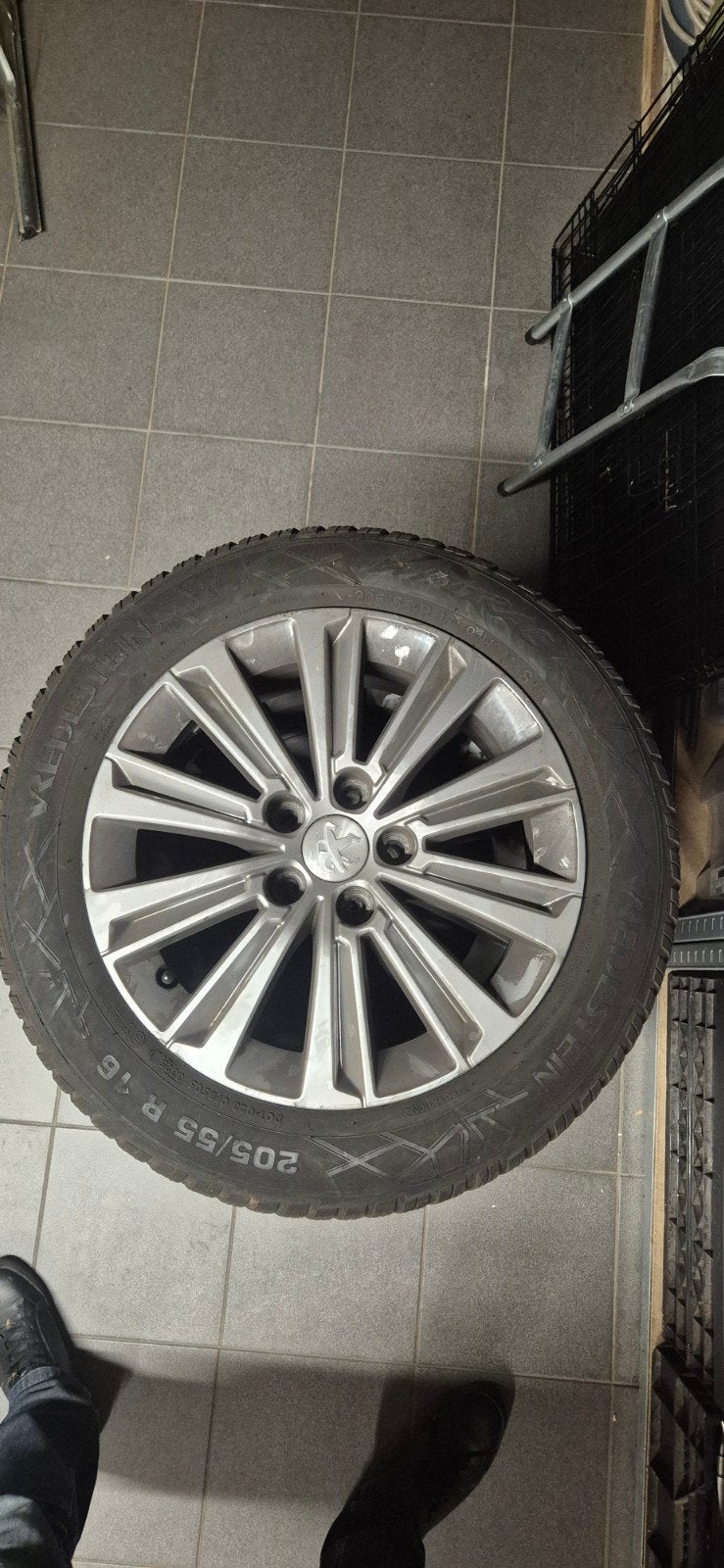 Vredestein 4 winterbanden 205/55 R16 aluminium velg -Peugeot, Ophalen, 16 inch, Banden en Velgen, Nieuw