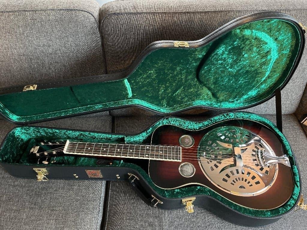 Recording King RR-60-VS resonator + koffer, Ophalen, Zo goed als nieuw, Resonator- of Dobrogitaar, Met koffer