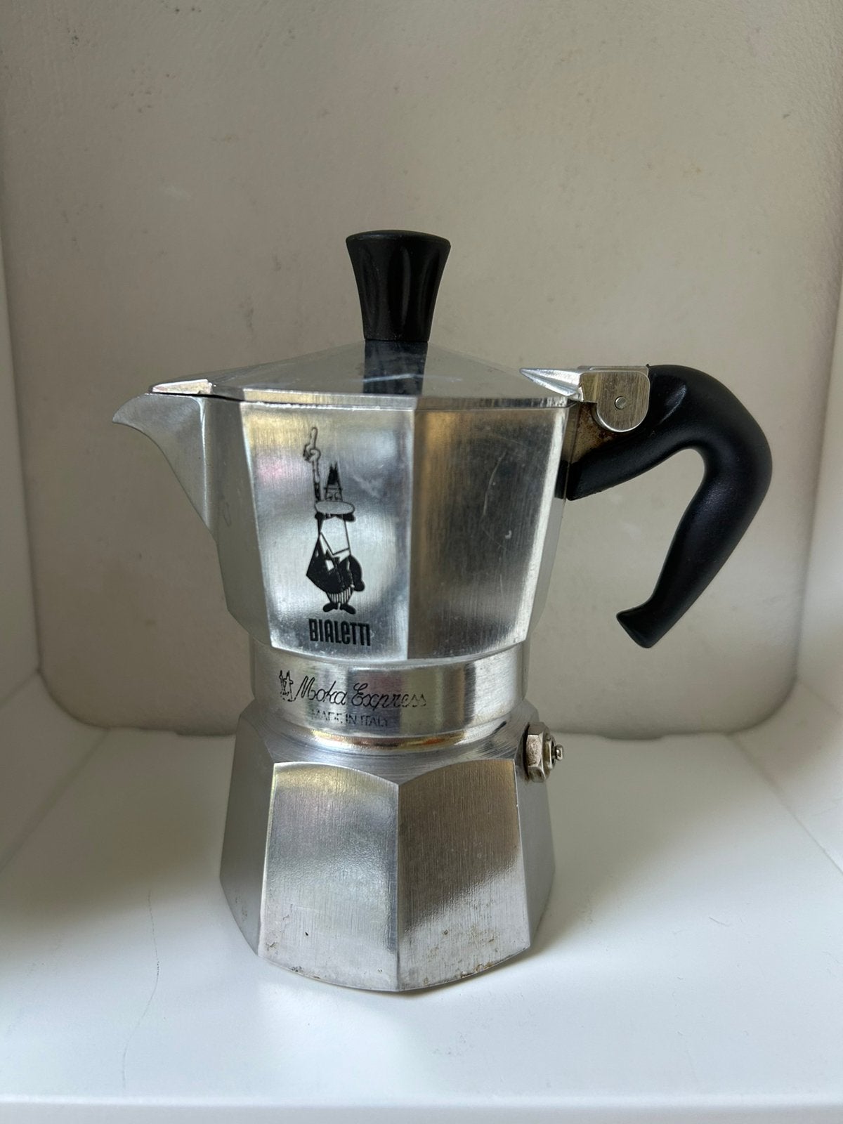 Bialetti Moka Express espressopot Made in Italy 15 cm, Ophalen of Verzenden, Gebruikt, Espresso apparaat