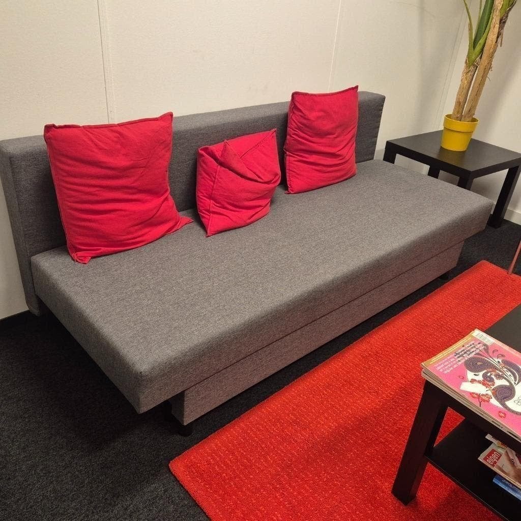 IKEA ASARUM SLAAPBANK MET OPBERGMOGELIJKHEID, Huis en Inrichting, Slaapkamer | Slaapbanken, Ophalen, 210 cm, Tweepersoons, 140 cm