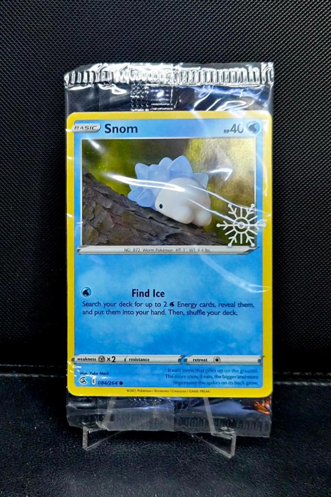 Snom Holo Snowflake 084/264 Fusion Strike SEALED, Ophalen of Verzenden, Zo goed als nieuw