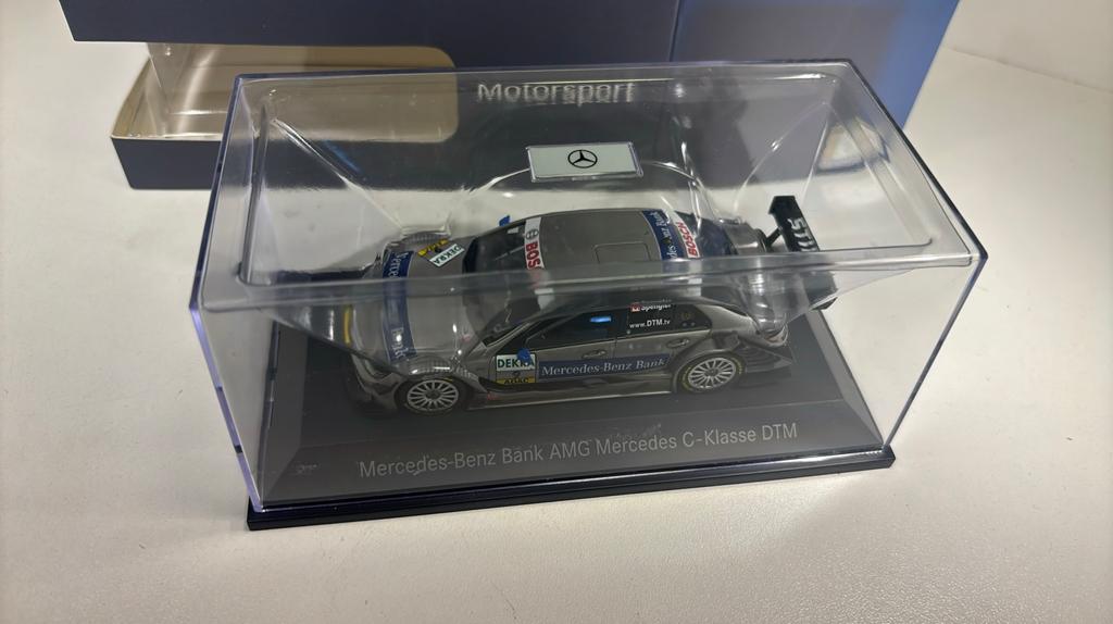 Mercedes benz c klasse bank #9 minichamps 1.43, Auto, Ophalen of Verzenden, MiniChamps, A