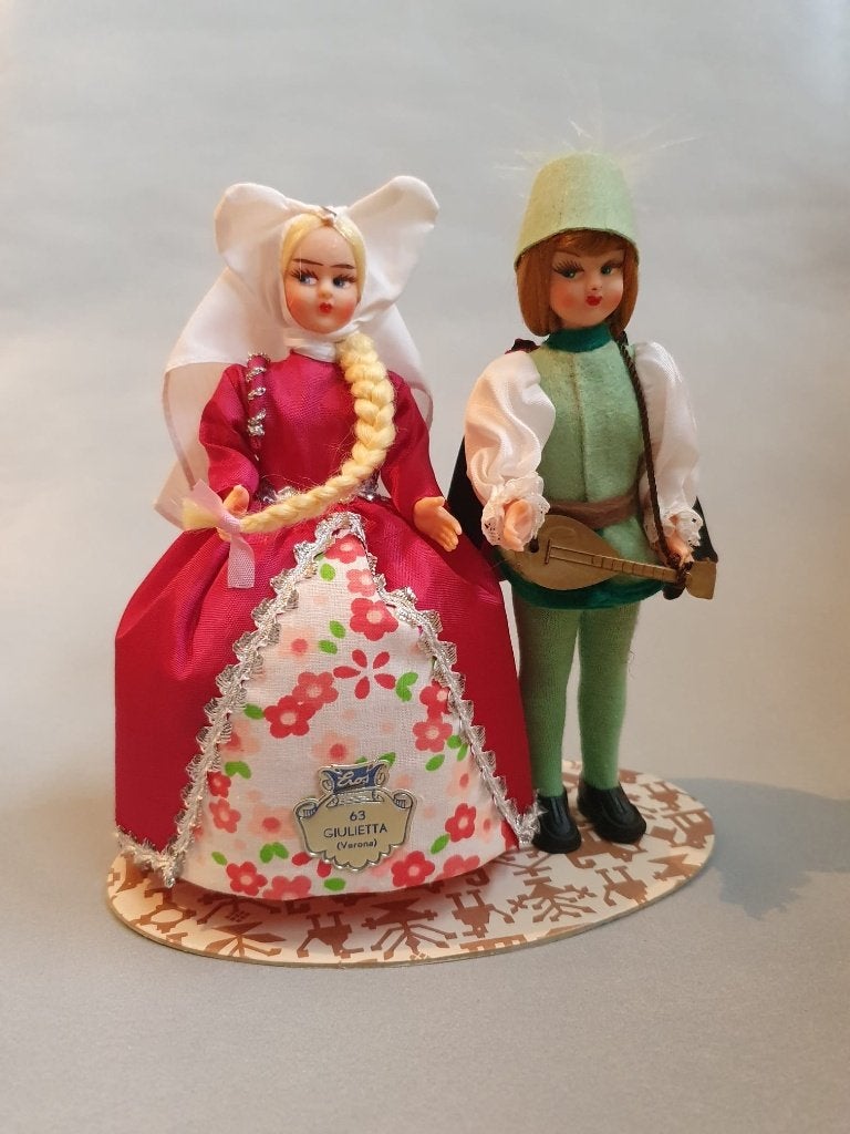 Vintage Romeo en Julia poppen uit Verona, Verzamelen, Poppen, Ophalen of Verzenden, Nieuw, Pop