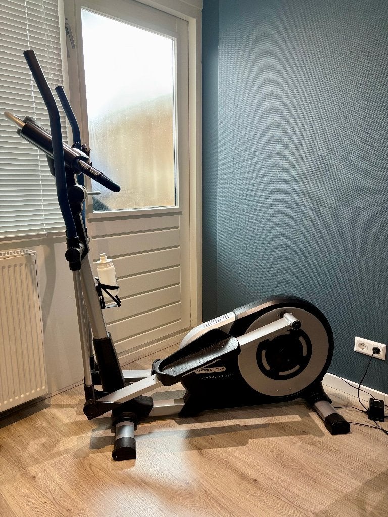 Kettler XTR1 Crosstrainer met 22 kg vliegwiel en hartslag, Ophalen, Benen, Zo goed als nieuw, Crosstrainer