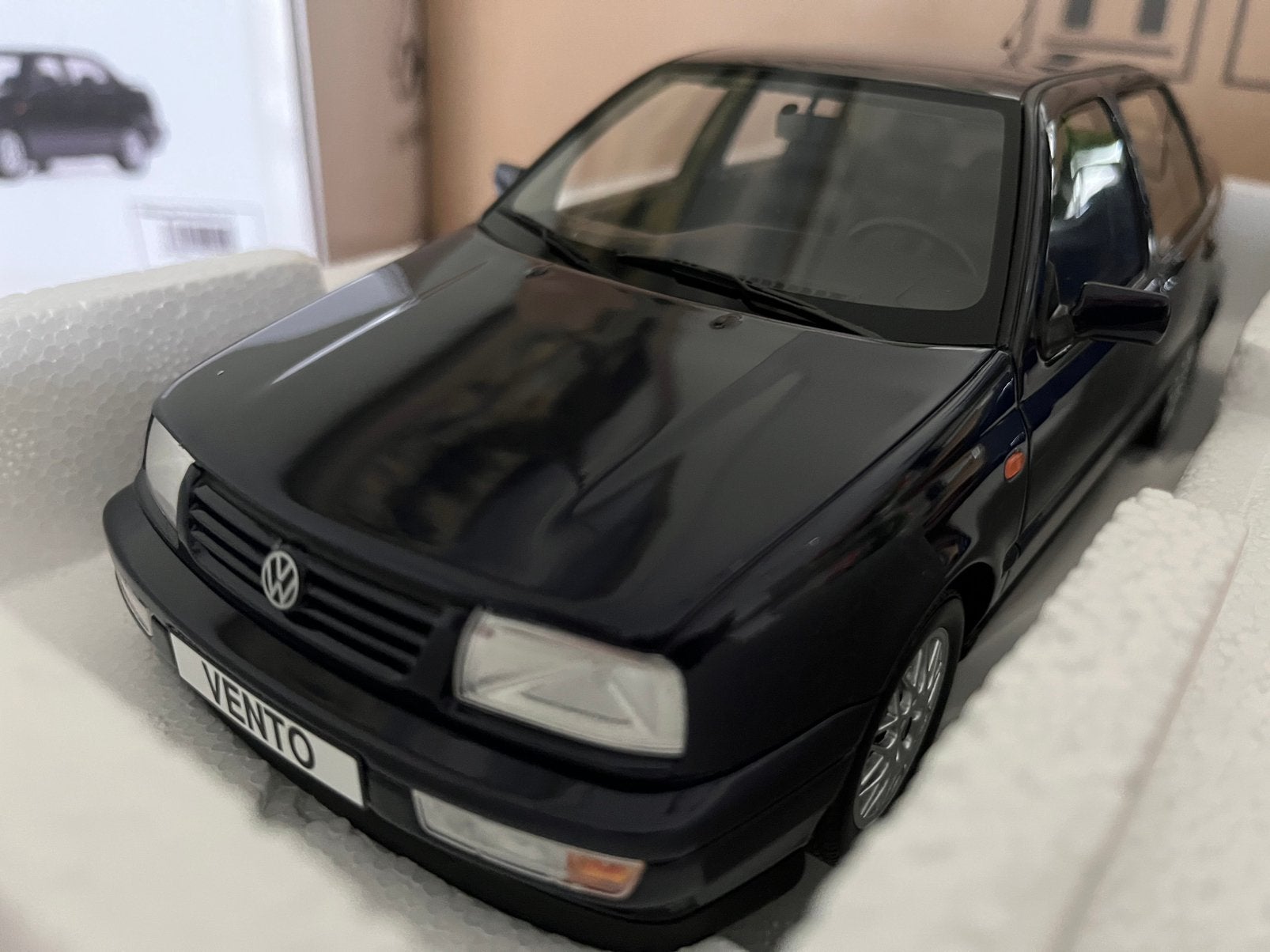 Volkswagen Vento VR6 | Ottomobile OT496 | 1:18, Ophalen of Verzenden, Nieuw, Auto, OttOMobile