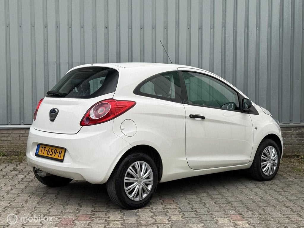 Ford Ka 1.2 | Nwe Koppeling | Airco | Start/Stop | AUX, Voorwielaandrijving, Euro 5, 1242 cc, 4 cilinders