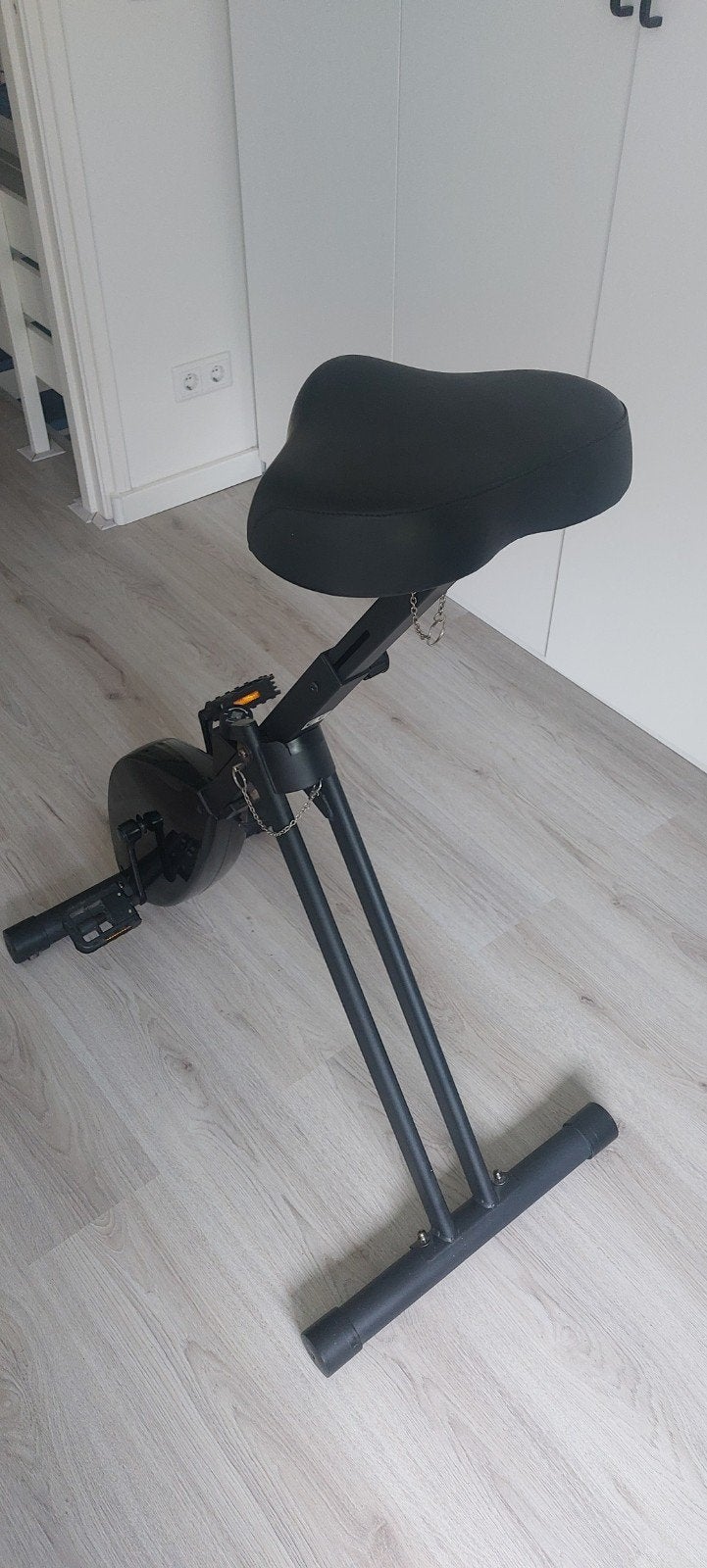 Deskbike - Ergonomische bureaufiets voor actief werken, Ophalen