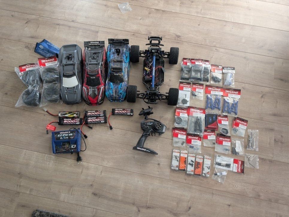Traxxas Rustler 4x4 VXL met veel extra onderdelen, Gebruikt, Auto offroad, Schaal 1:10, RTR (Ready to Run)