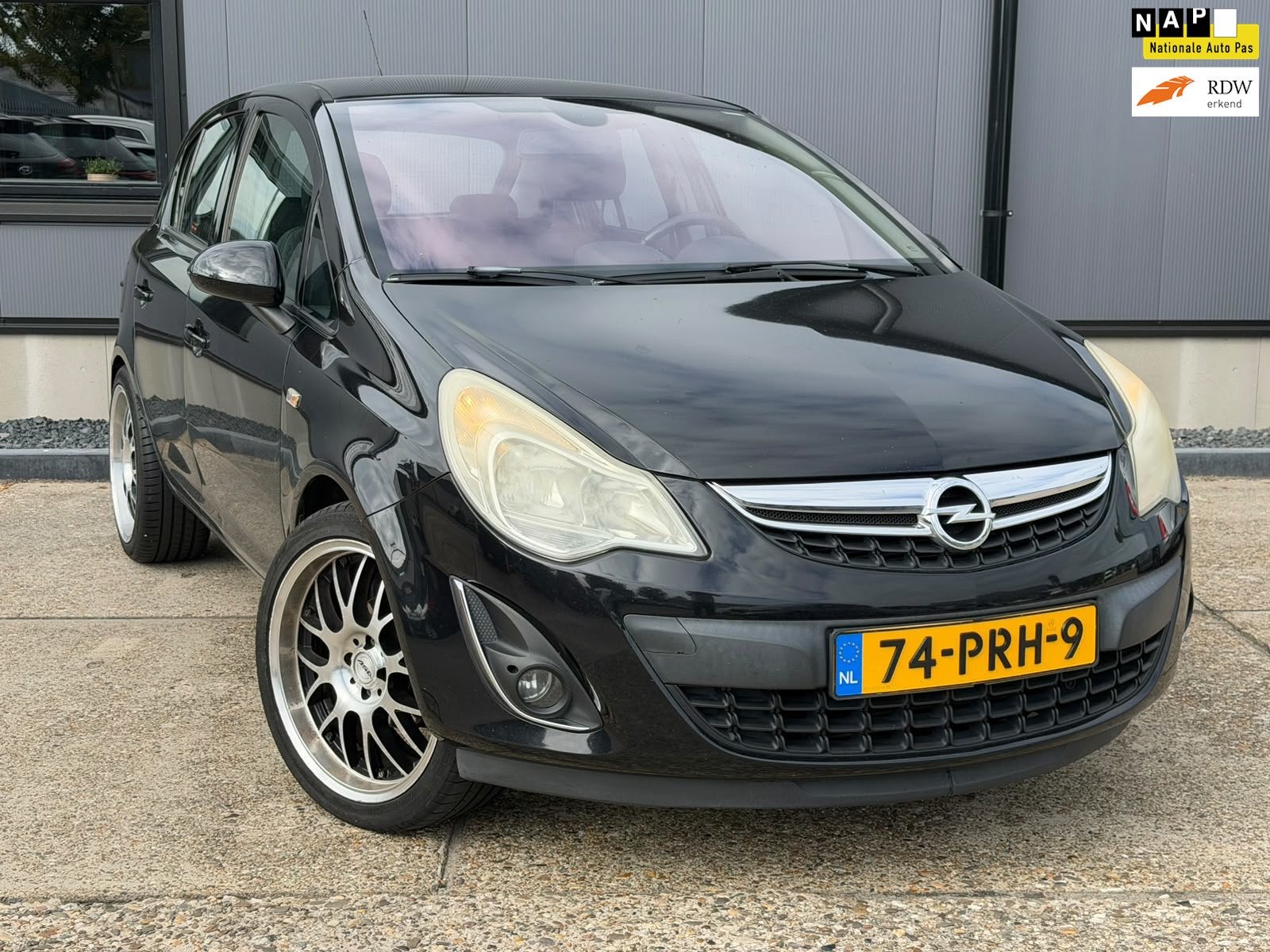 Opel Corsa 1.3 CDTi EcoFlex S/S Cosmo, Auto's, Voorwielaandrijving, Euro 5, Gebruikt, Zwart