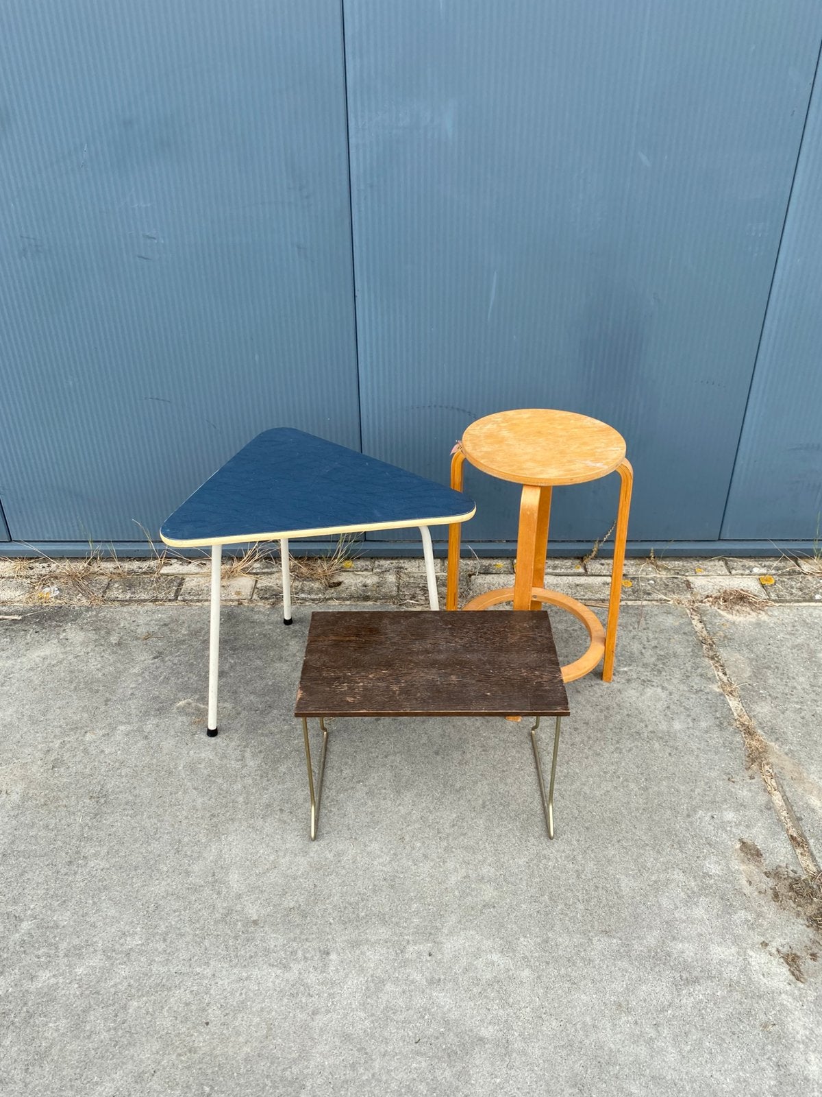 Set van drie vintage retro bijzettafels, Ophalen, Gebruikt
