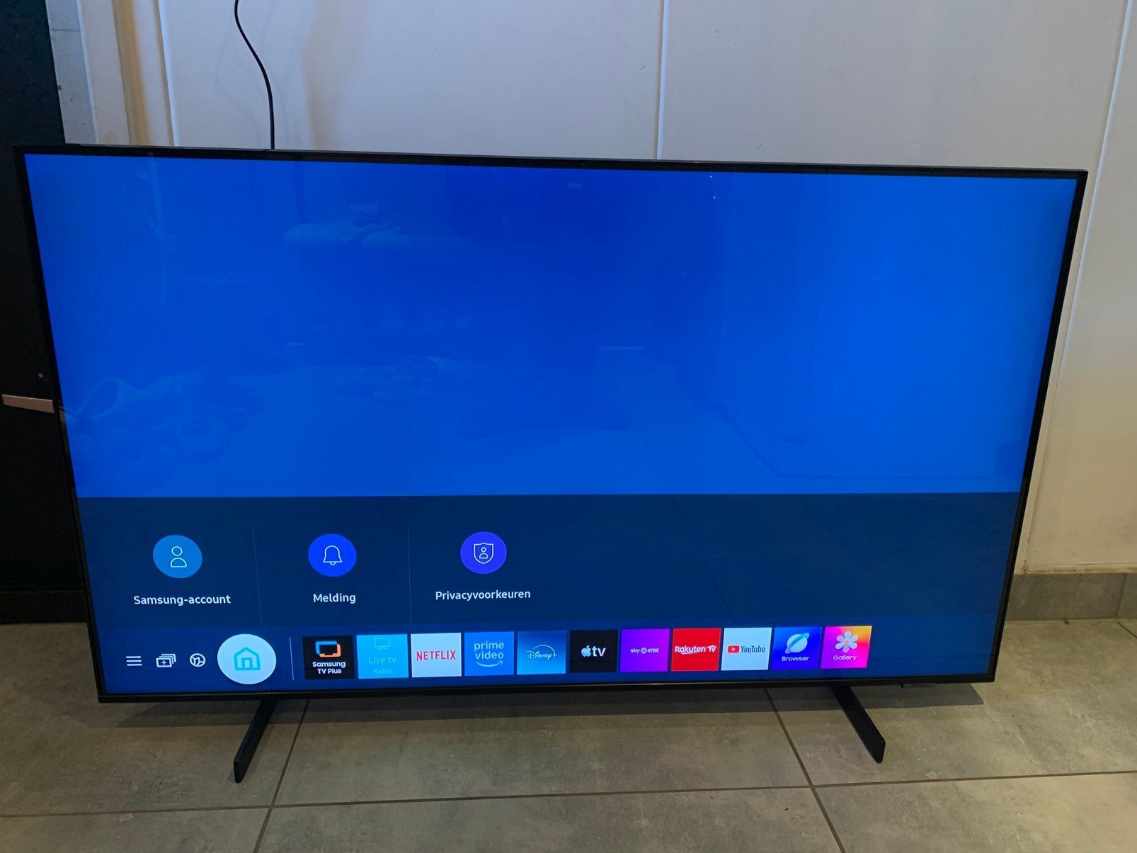 Samsung QE50Q65A QLED 4K Smart TV Ultra HD, Ophalen, Samsung, Zo goed als nieuw, Info@samsung.eu