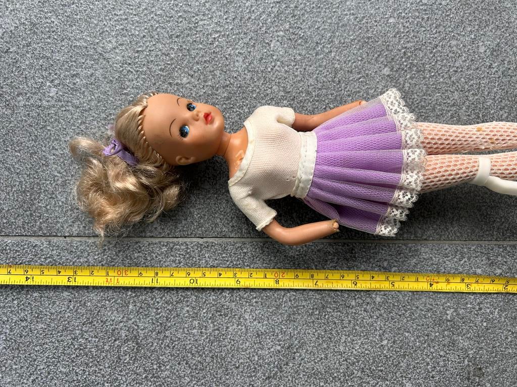 Vintage pop met paarse tutu en visnetkousen, Ophalen, Gebruikt, Overige typen