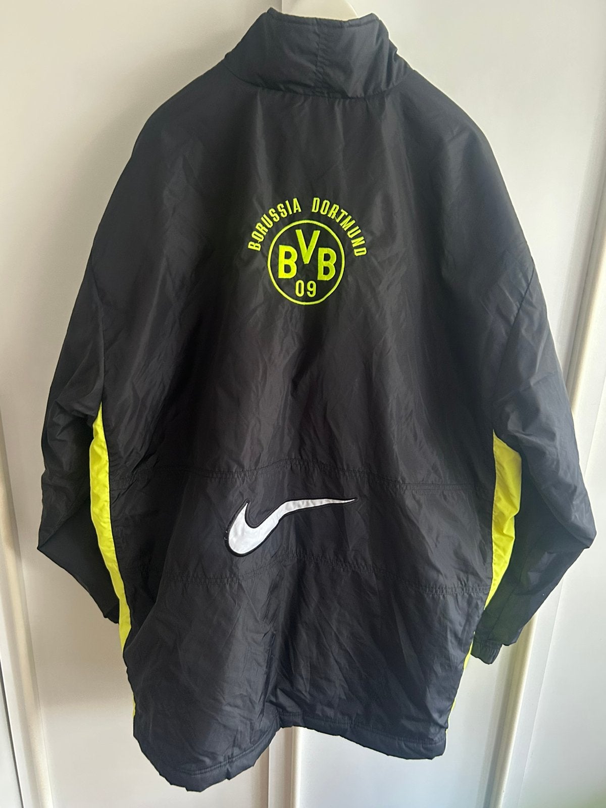 Vintage voetbal jas jack Borussia Dortmund 96-97 Nike, Zwart, Overige maten, Ophalen of Verzenden, Voetbal