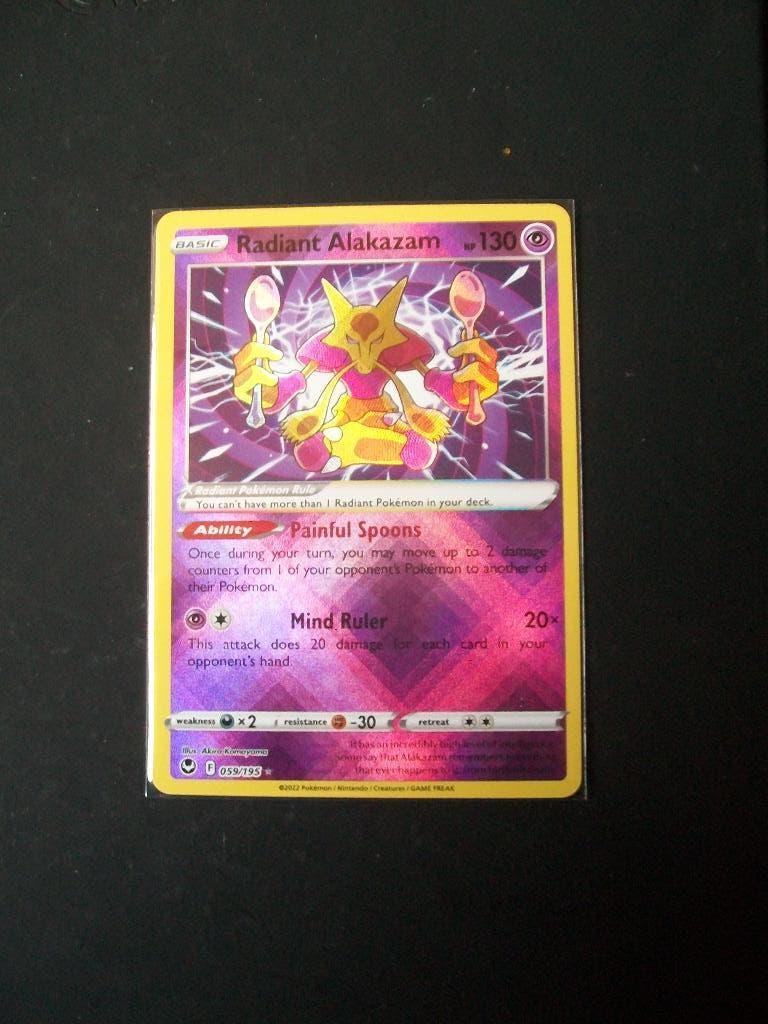 2246. Nieuwe Pokemonkaart RADIANT ALAKAZAM HP 130 (059/195), Verzenden, Nieuw, Losse kaart, Foil