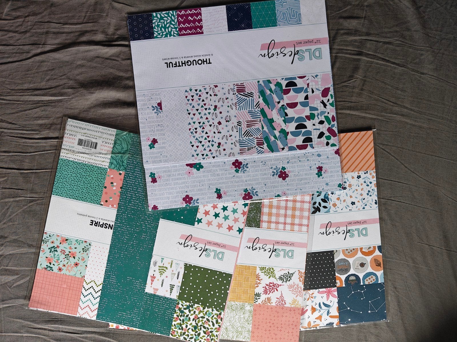 Groot pakket met DLS Design, Ophalen of Verzenden, Gebruikt, Papier of Karton