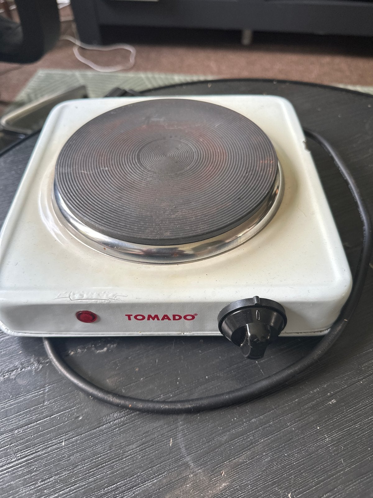 Tomado elektrische kookplaat - Compact en draagbaar, Witgoed en Apparatuur, Kookplaten, Gebruikt, 3 kookzones of minder, Ophalen of Verzenden