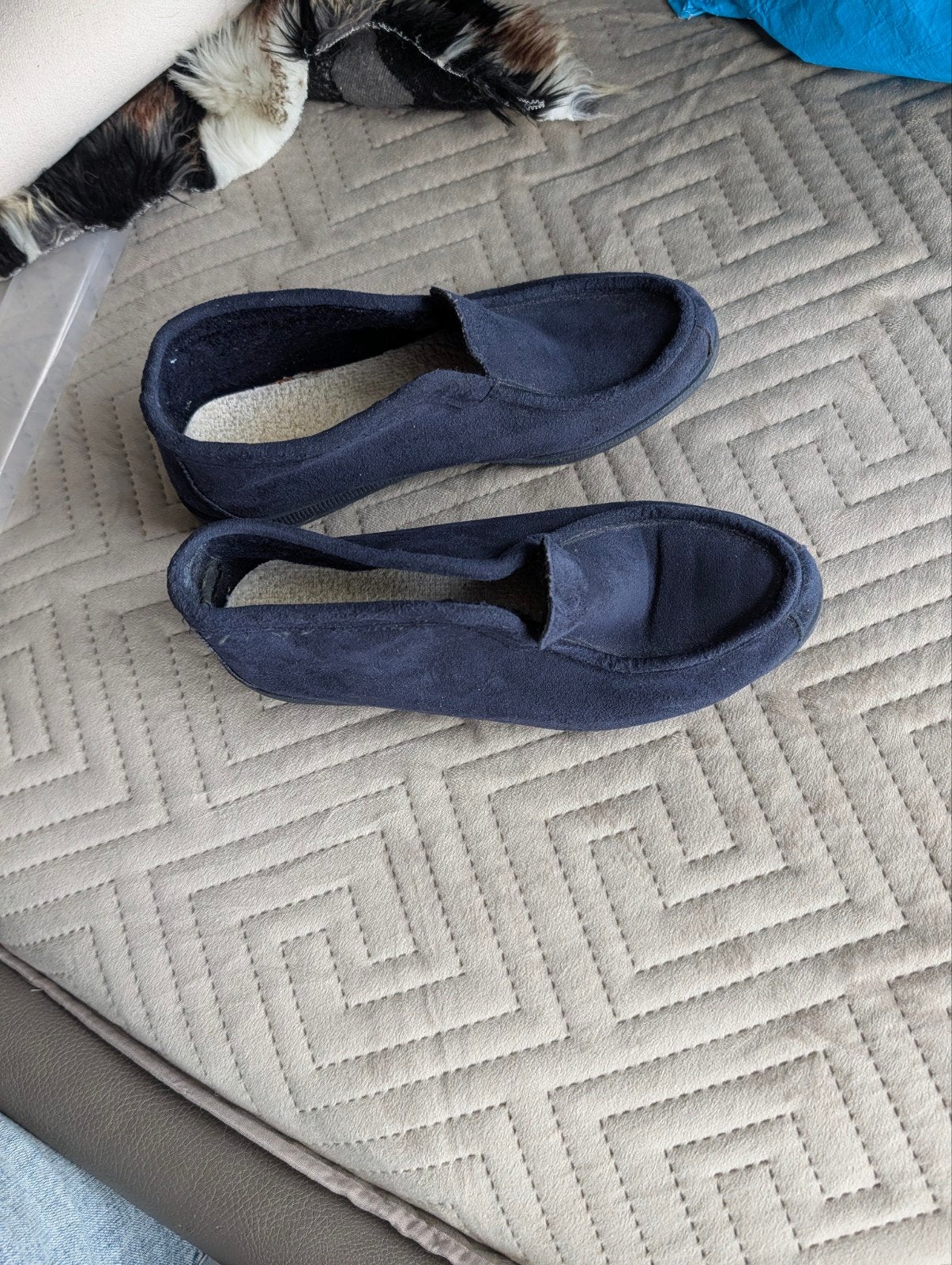 Comfortabele donkerblauwe rohde pantoffels, maat 40, Ophalen of Verzenden, Gedragen, Blauw, Pantoffels of Sloffen