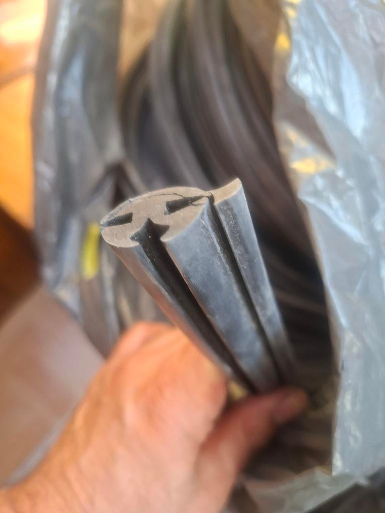 Raam Rubbers voor een Boot., Watersport en Boten, Accessoires en Onderhoud, Ophalen of Verzenden, Overige typen