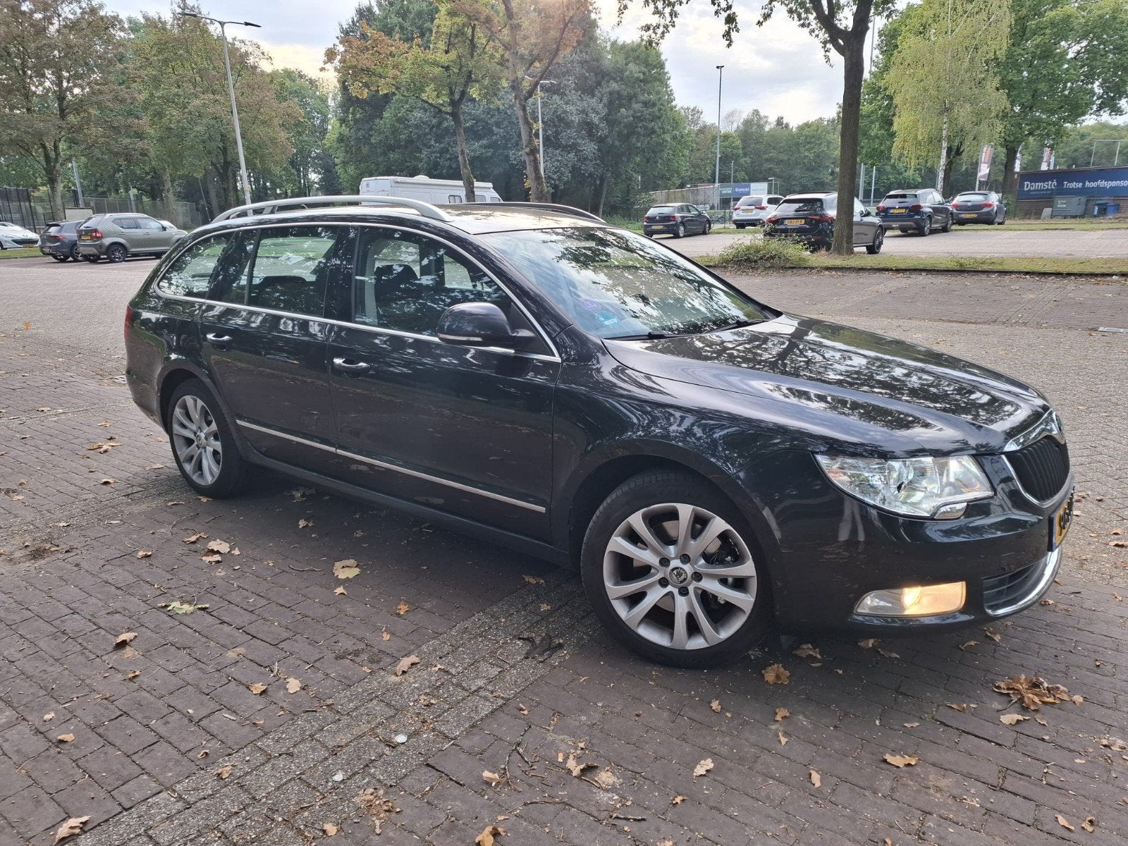 NETTE SKODA SUPERB 1.8 TSI 160PK STATION NL AUTO APK NAP, Auto's, Voorwielaandrijving, Euro 5, Zwart, 4 cilinders