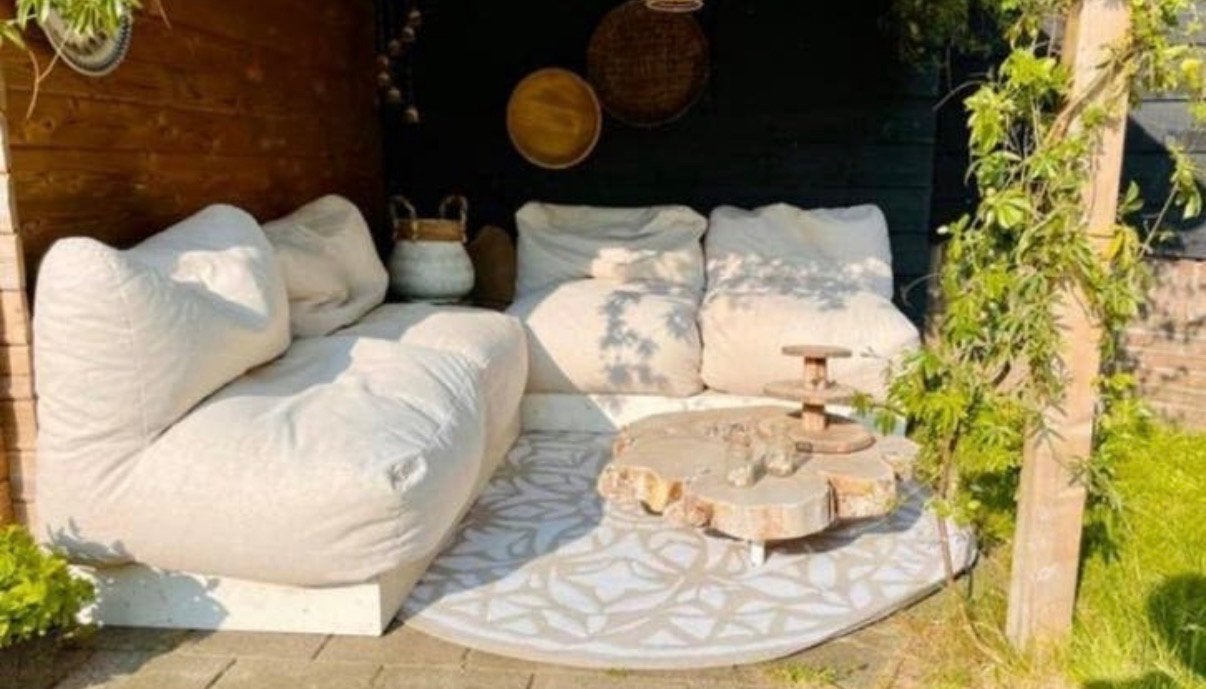 Luxe houten lounge tuinset met 4 grote loungekussens, Ophalen, 4 zitplaatsen, Zo goed als nieuw, Bank