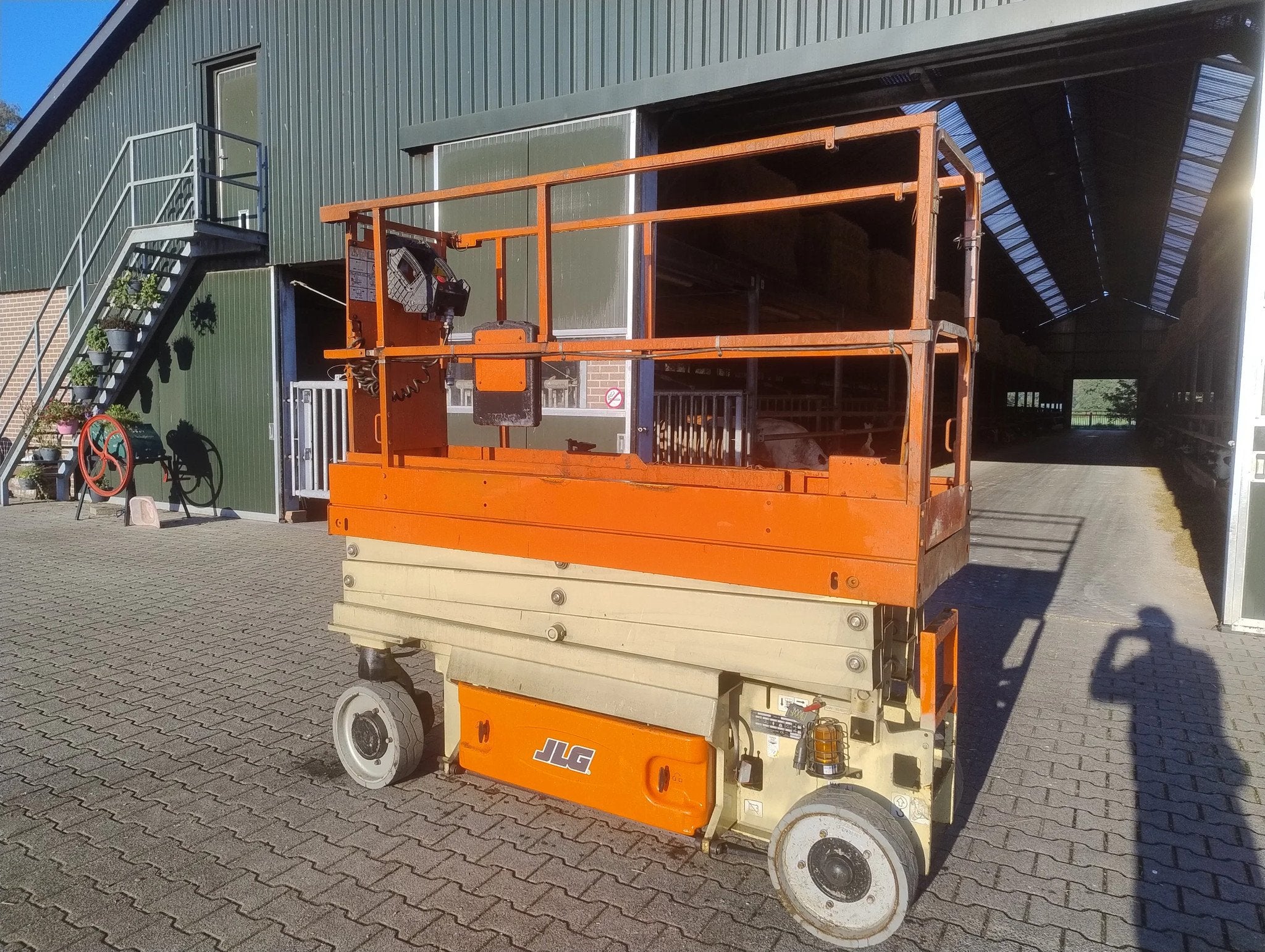 JLG 2032 es Schaarhoogwerker 215 uur (bj 2017), Jan Methorst, Janmethorst.deglind@gmail.com, Schoonderbekerweg 2
3794 NB  De Glind