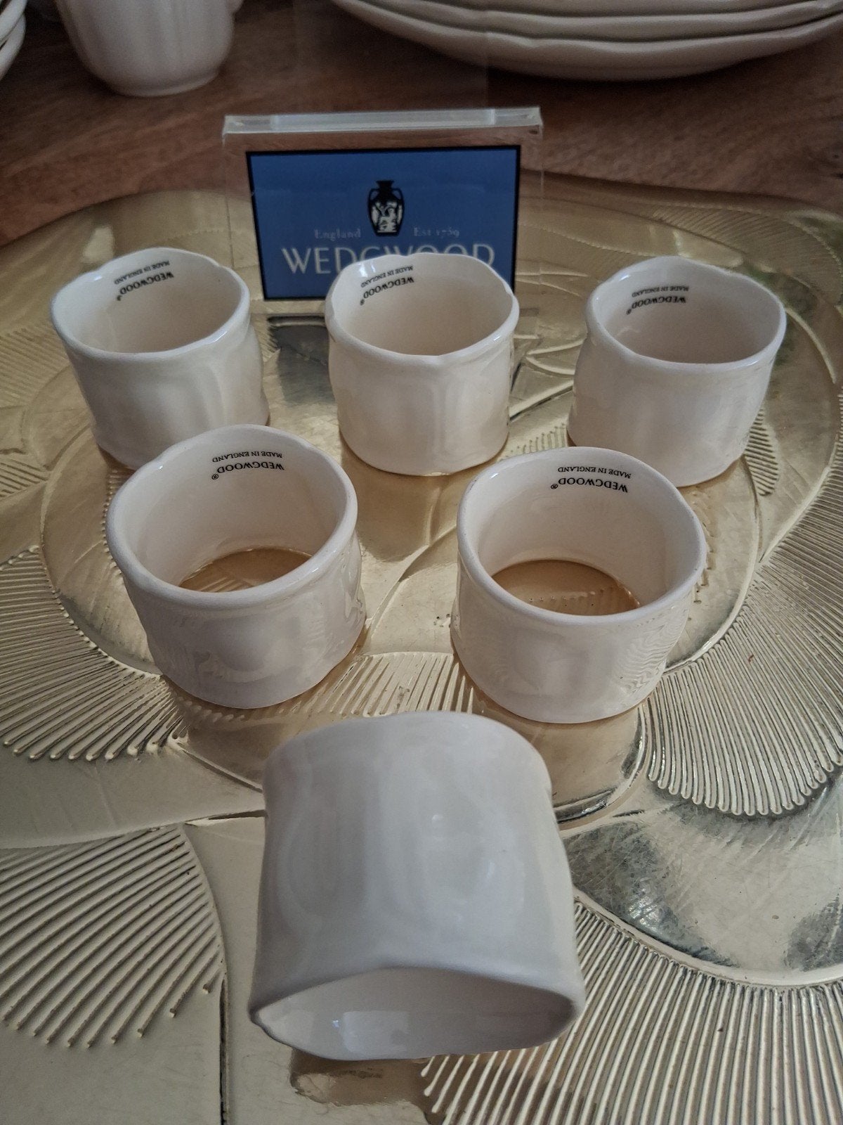 Wedgwood Queens Plain SERVETRINGEN 6 stuks, Ophalen of Verzenden, Zo goed als nieuw, Porselein