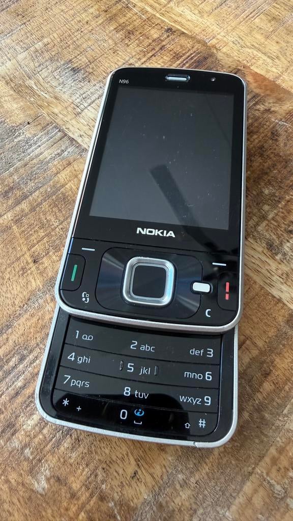 Nokia N96 - Zonder accu, werking onbekend, Schuifmodel, Zwart, Fysiek toetsenbord, 3 tot 6 megapixel