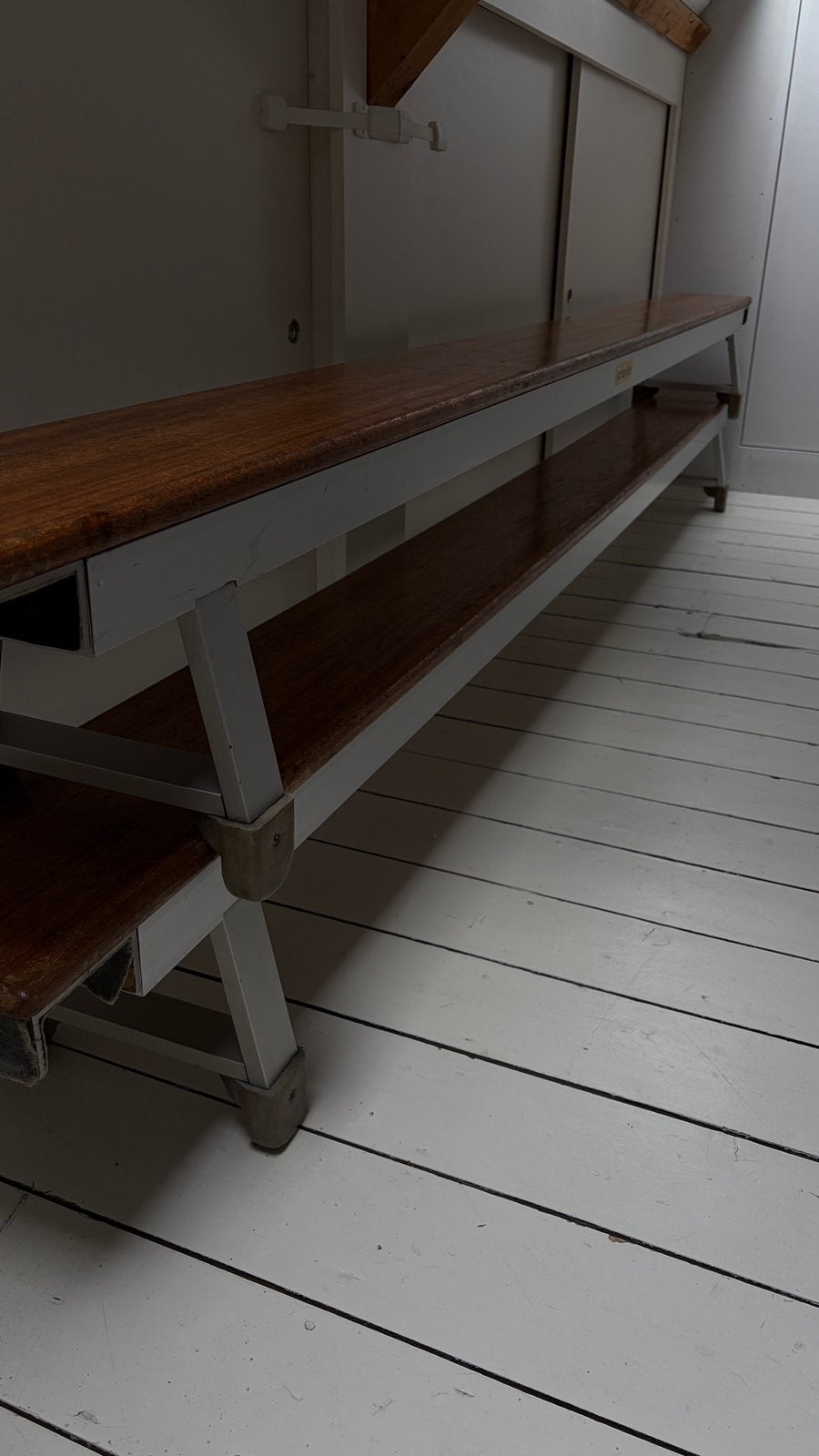 2x Schelde gymbank hout met metalen frame, Antiek en Kunst, Ophalen