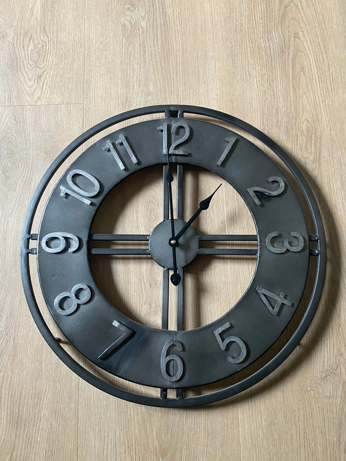 Stoere wandklok, Ophalen, Zo goed als nieuw, Wandklok