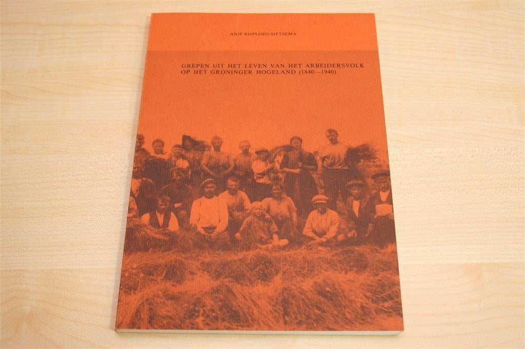 Landarbeidersvrouw op het Hogeland — Vrouwenlevens [1840-19-, Ophalen of Verzenden, Gelezen