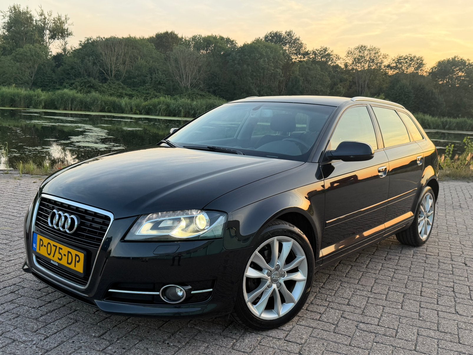 Audi A3 1.6 TDI 77KW Sportback S-tronic 2012 NAP-KILOMETER/, Automaat, Euro 5, Stof, Zwart