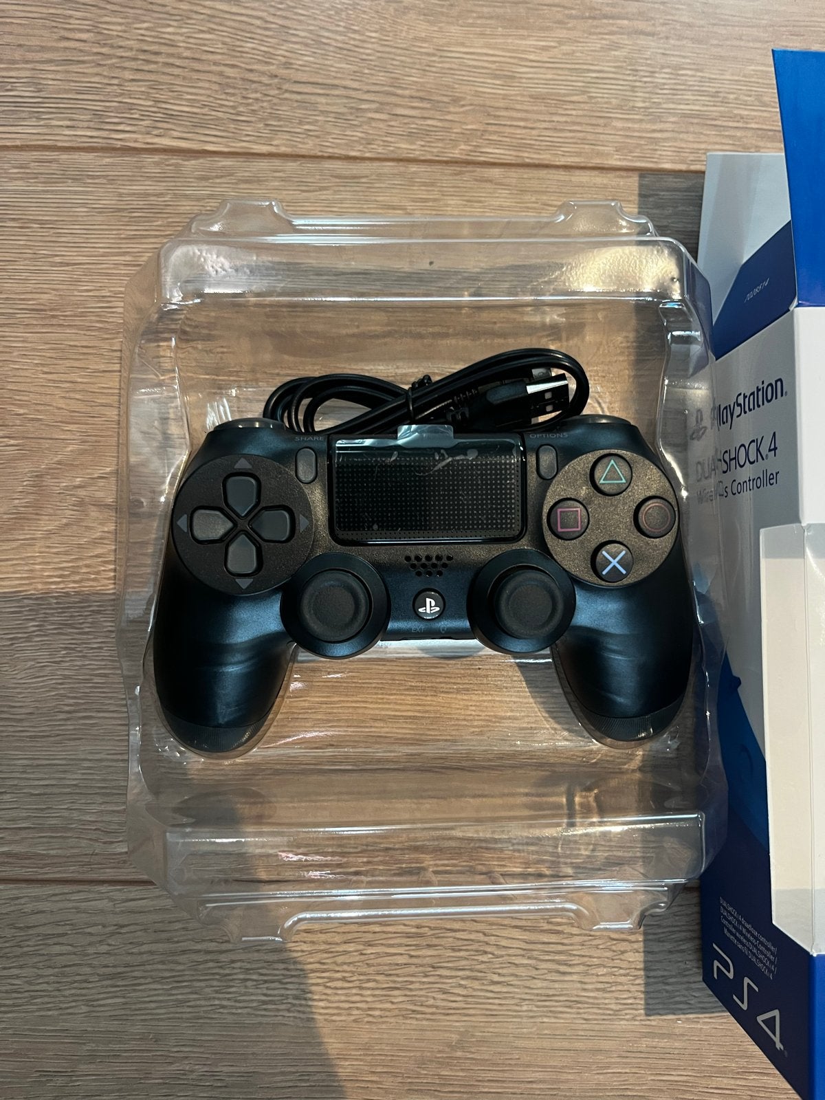 Sony PlayStation DualShock 4 Wireless Controller Zwart, Ophalen of Verzenden, Zo goed als nieuw, Controller, PlayStation 4