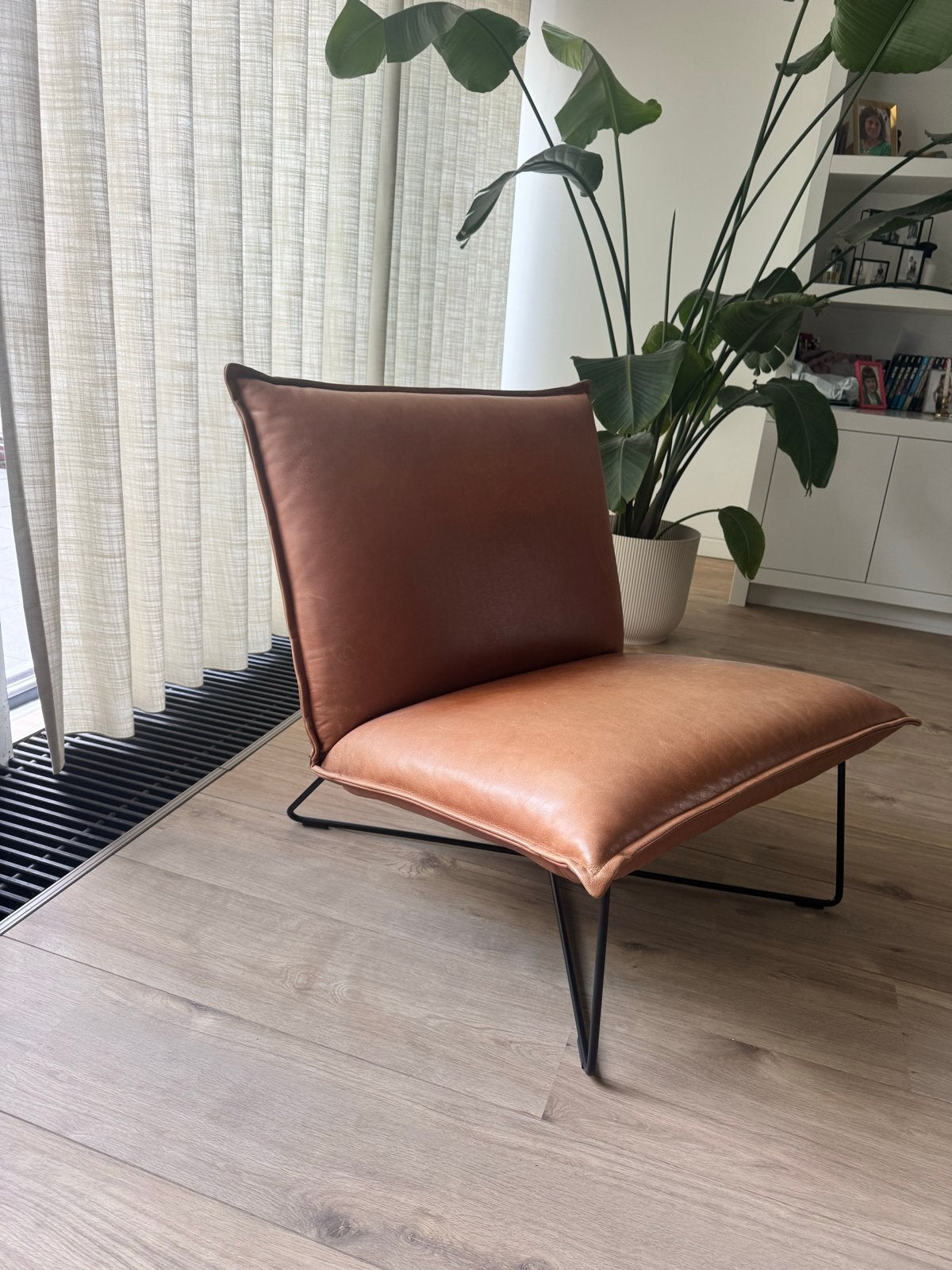Earl Jess Cognac Leren Fauteuil - Goede staat, Huis en Inrichting, Ophalen, Bruin, Leer, Zo goed als nieuw